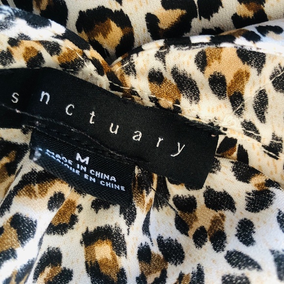 Pullover Medium SANCTUARY Leopard Animal Print Blouse Short Sleeves V Neck - Picture 2 of 9